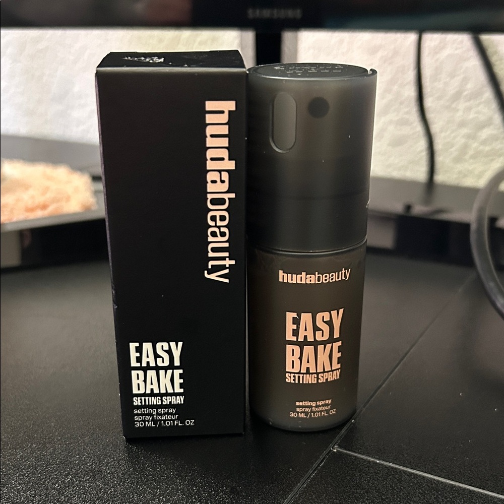 huda beauty Easy Bake Setting Spray  30 ml